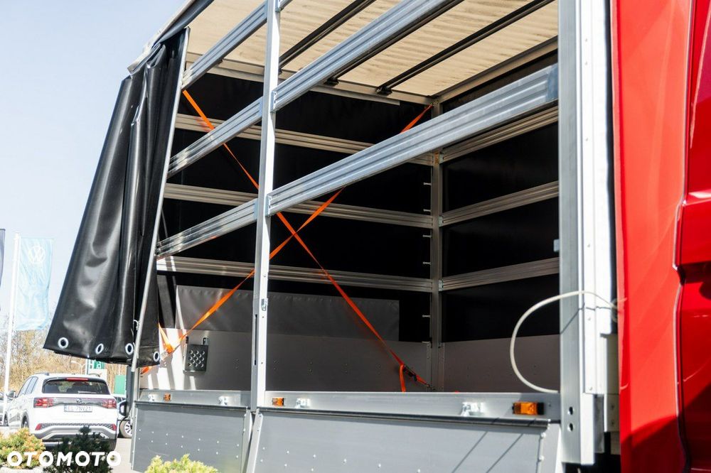 Volkswagen Crafter - 17