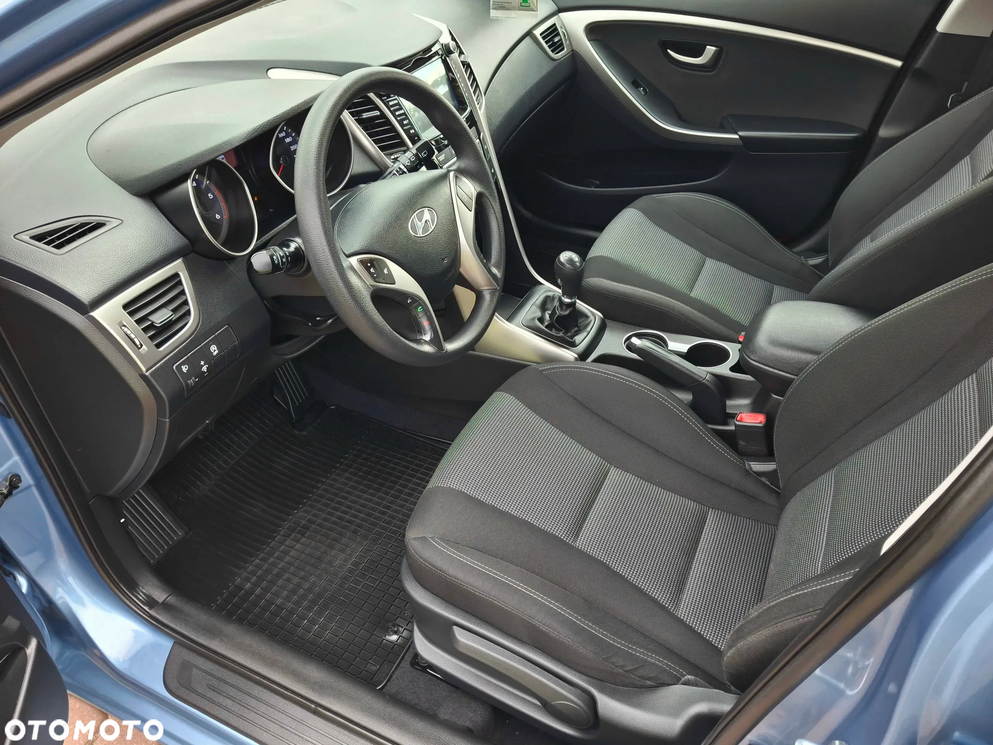 Hyundai i30 1.6 CRDi BlueDrive Premium - 18