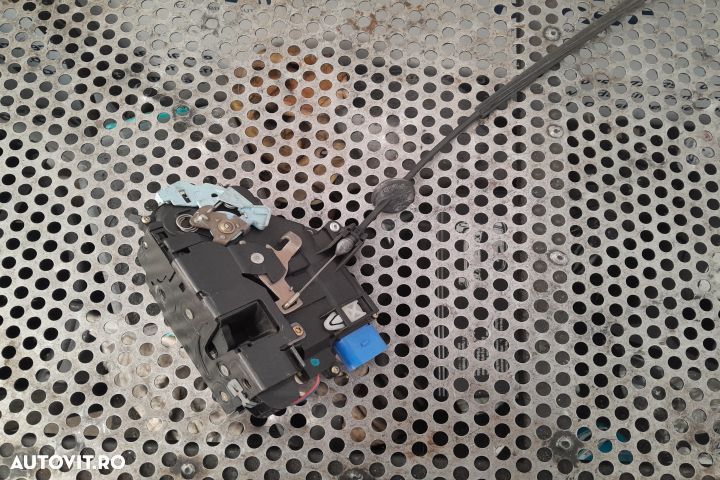 Broasca usa fata stanga 3D1837015 Volkswagen VW Golf 5 [2003 - 2009] - 1