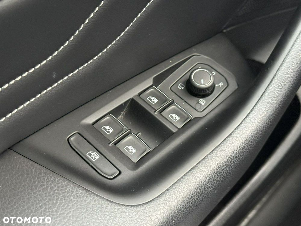 Volkswagen Passat - 39