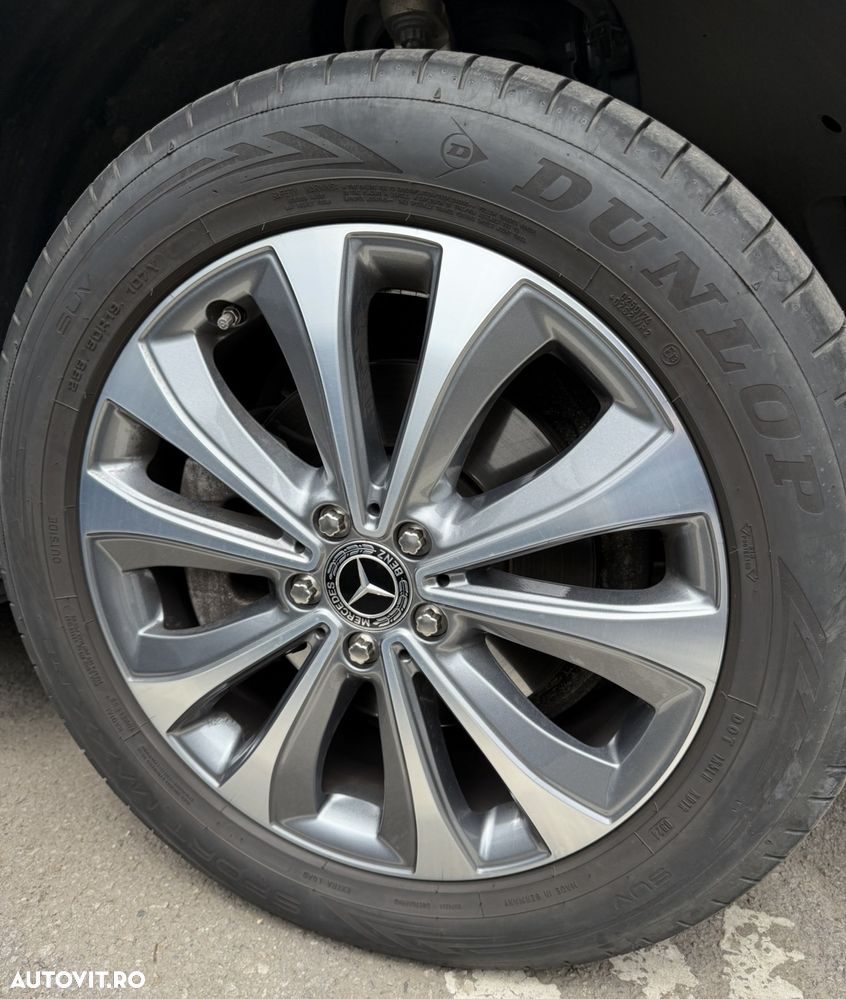 Mercedes-Benz GLE 300 d 4MATIC - 24