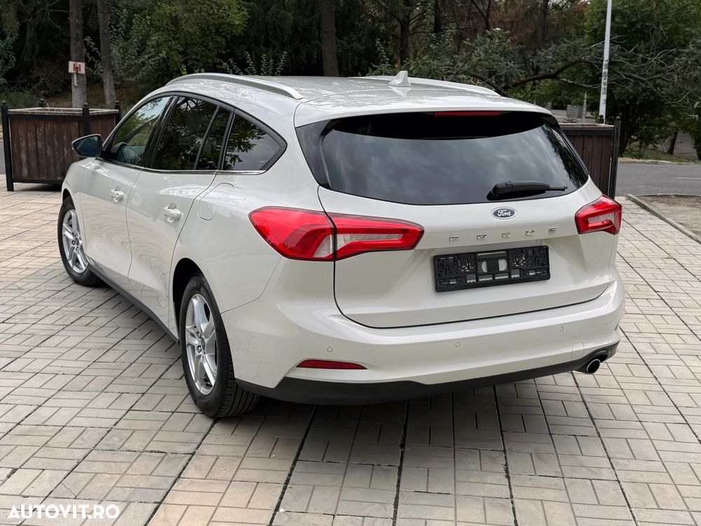 Ford Focus Turnier 1.5 EcoBlue Start-Stopp-System Aut. TREND - 8