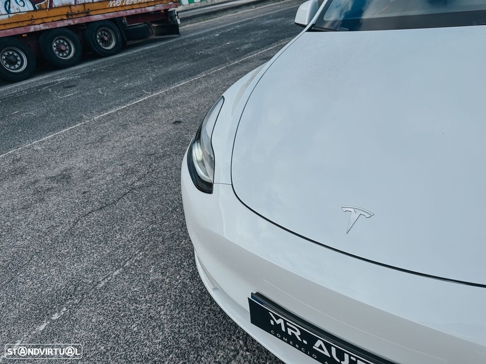 Tesla Model Y Performance Tração Integral - 17