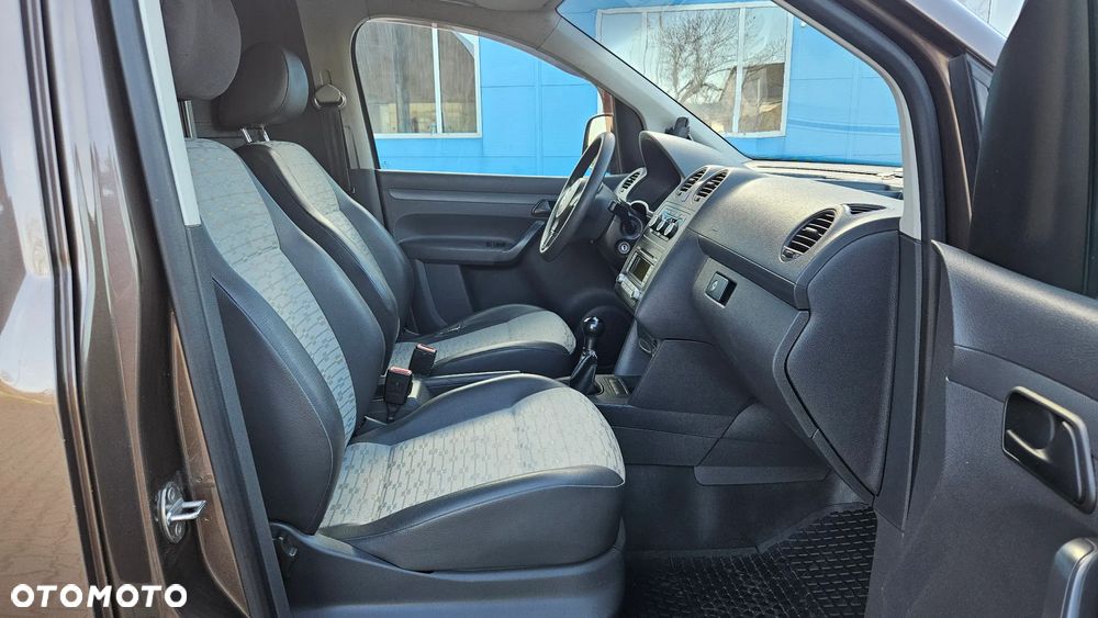 Volkswagen Caddy - 10