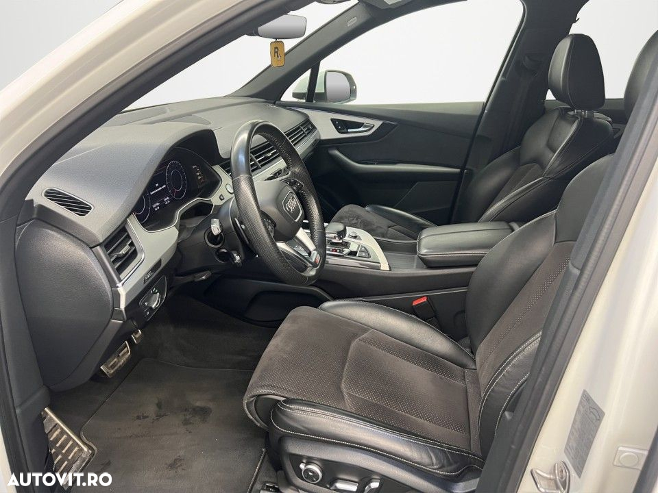 Audi Q7 - 9
