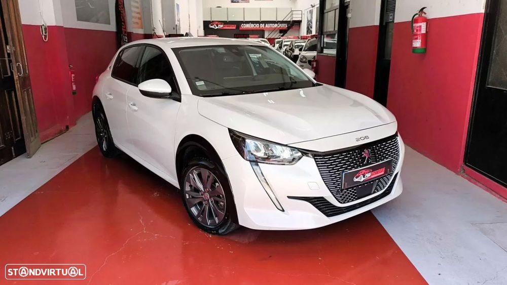 Peugeot e-208