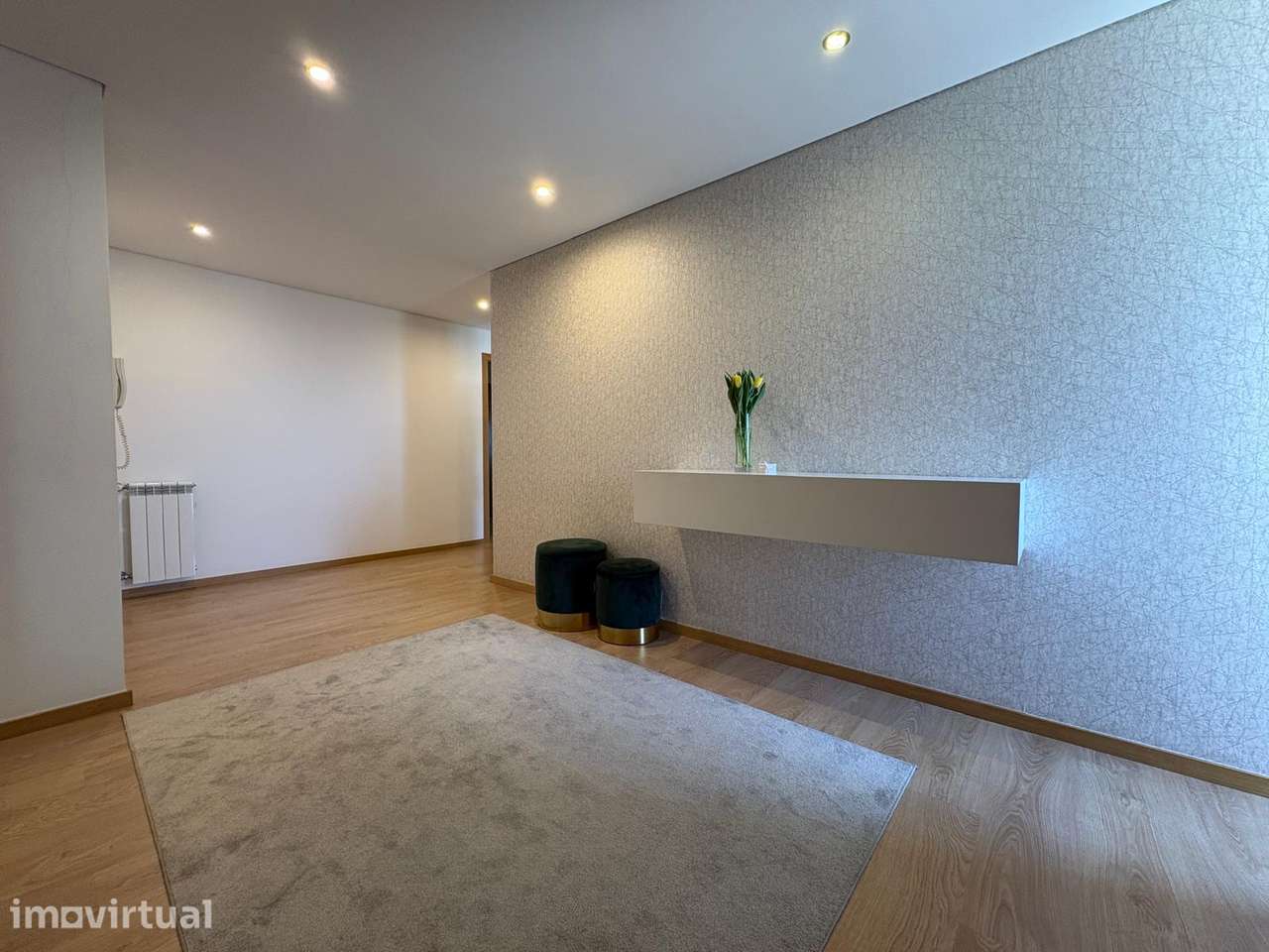 Apartamento T3 (recuado) com 56m2 de terraço, no centro da Trofa - Grande imagem: 3/26