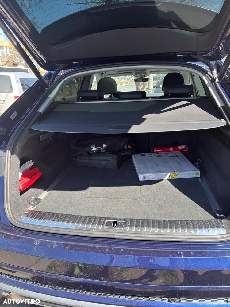 Audi Q8 55 TFSIe quattro tiptronic - 12