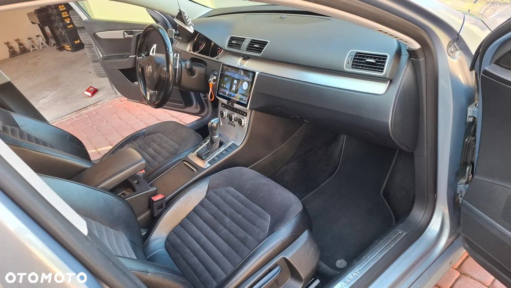 Volkswagen Passat 2.0 TDI Highline DSG - 19