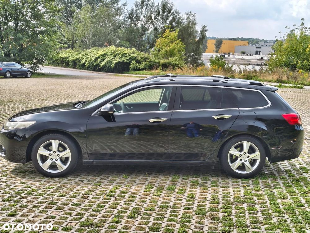 Honda Accord 2.0 Executive Nav - 11