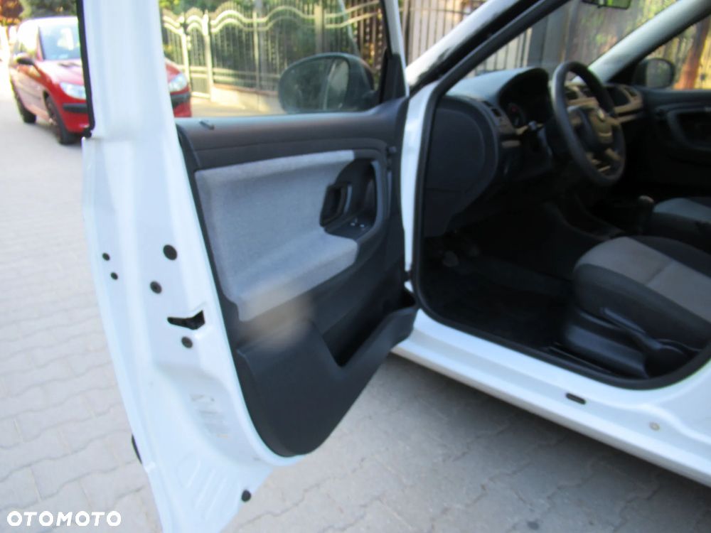Skoda Fabia 1.2 HTP Classic - 20