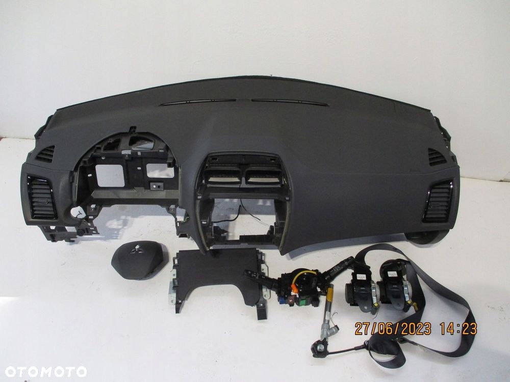 Deska konsola pulpit MITSUBISHI ASX 23r - 2