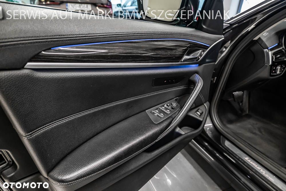 BMW Seria 5 520d xDrive Luxury Line - 17