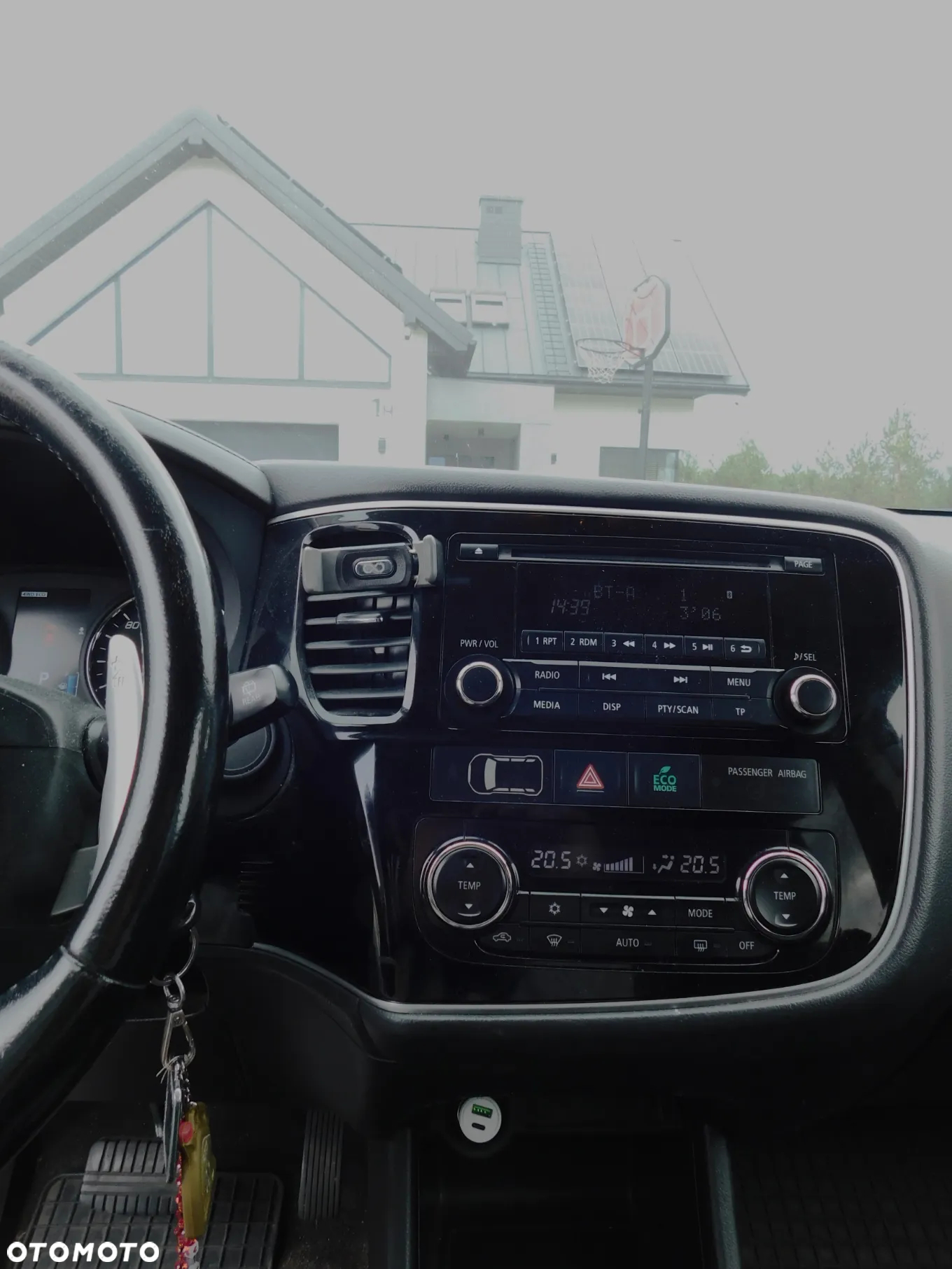 Mitsubishi Outlander 2.0 Instyle + 4WD CVT - 7