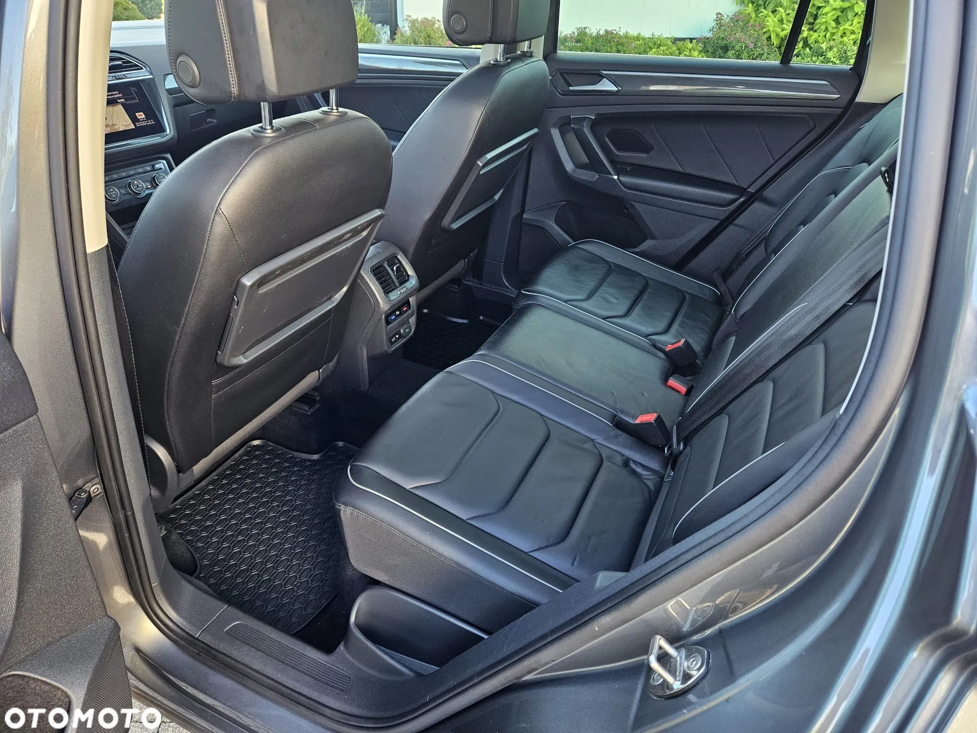 Volkswagen Tiguan - 26