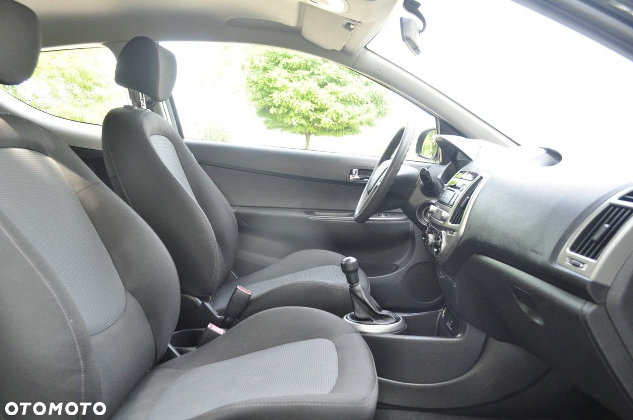 Hyundai i20 1.25 Comfort - 11