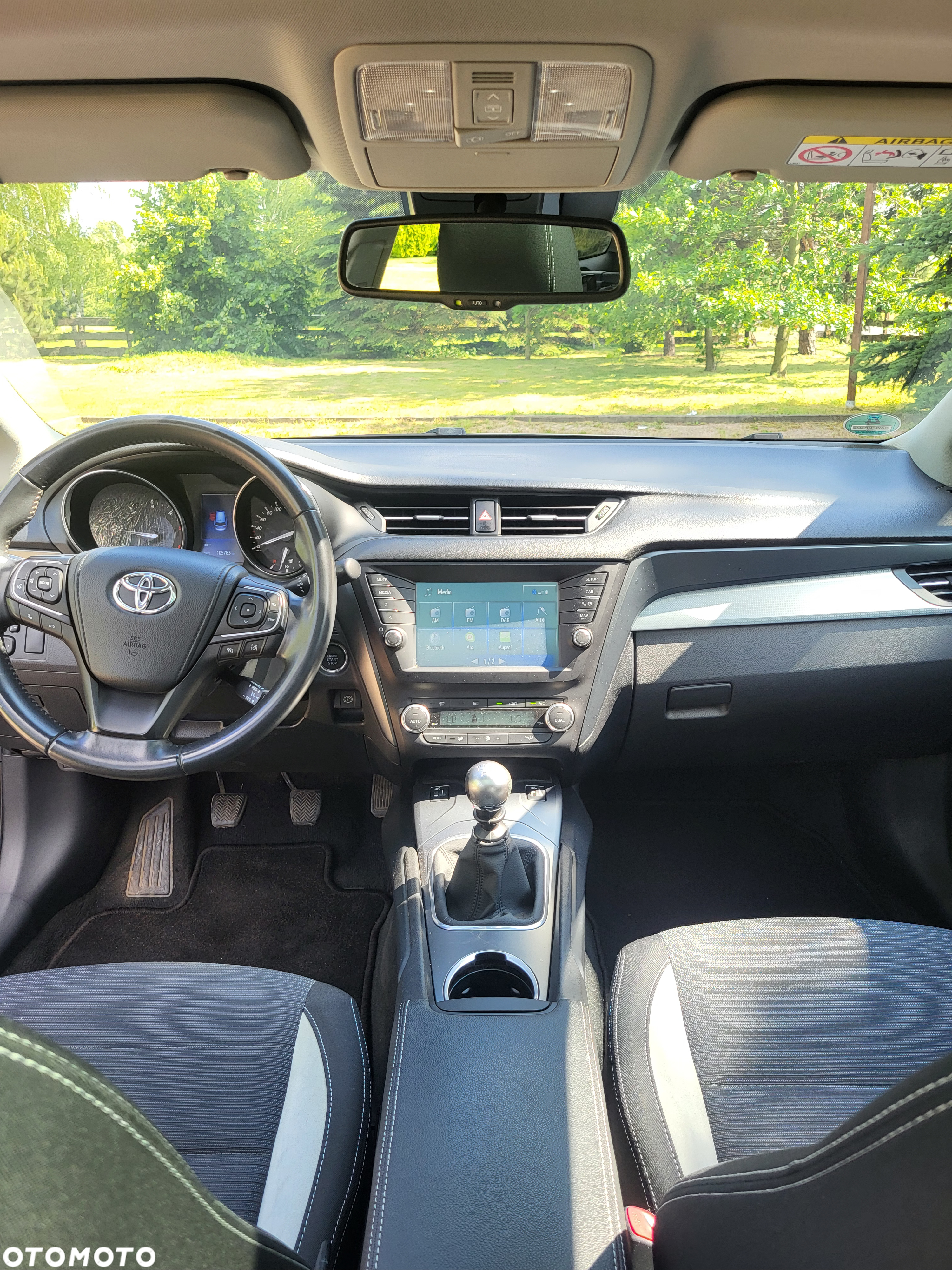 Toyota Avensis Touring Sports 1.6 D-4D Business Edition - 32