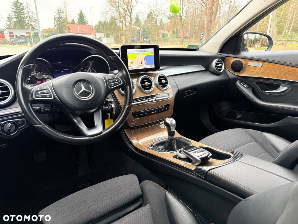 Mercedes-Benz Klasa C 180 (BlueTEC) d Avantgarde - 11