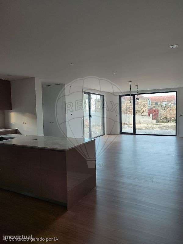 Moradia T4 para venda - Grande imagem: 5/12
