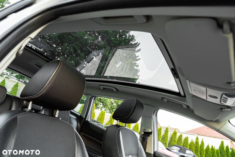 Ford Kuga 2.5 4x4 Trend - 28