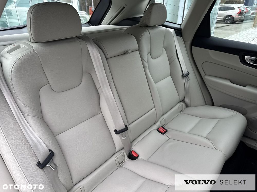 Volvo XC 60 - 12