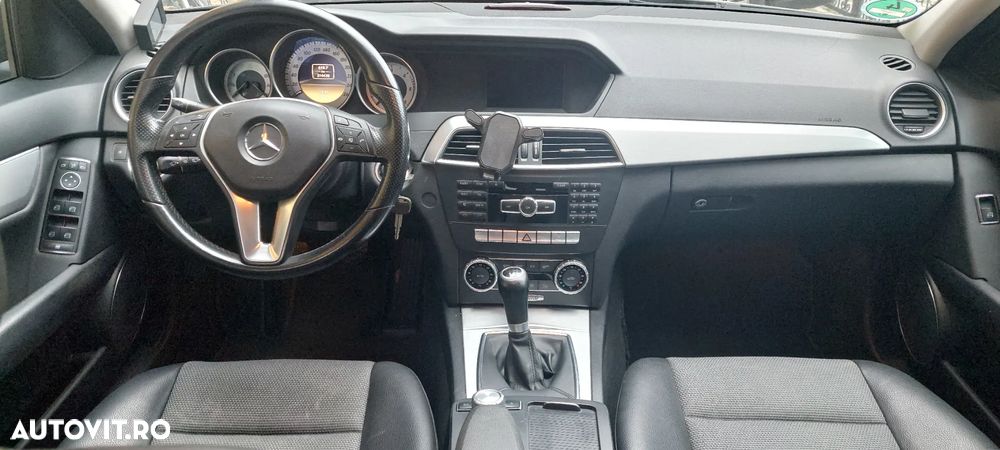 Mercedes-Benz C 180 CDI DPF (BlueEFFICIENCY) Avantgarde - 16