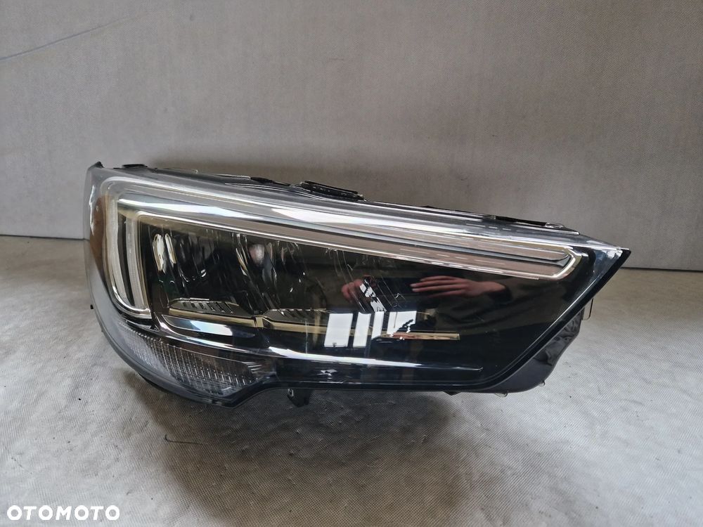 Opel Crossland X lampa Prawa Full LED