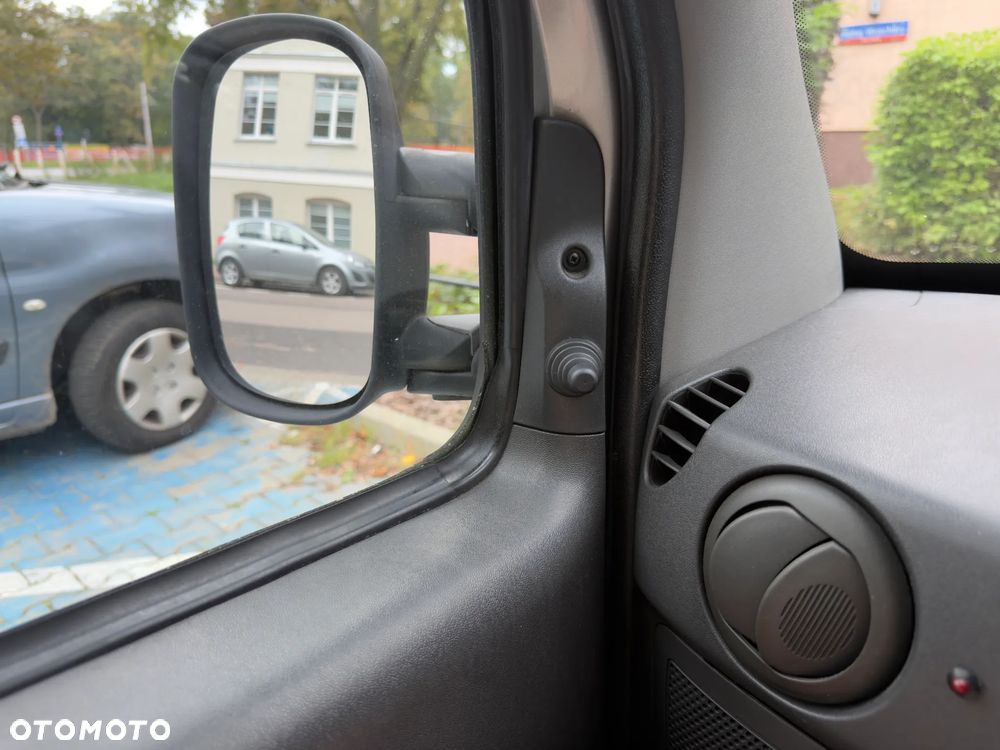 Fiat Doblo 1.9 JTD Dynamic - 21