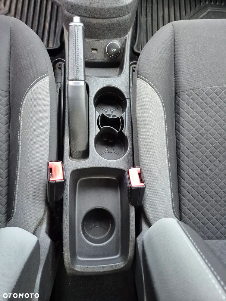 Ford Fiesta 1.25 Trend EU5 - 19