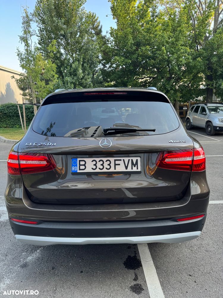 Mercedes-Benz GLC - 4