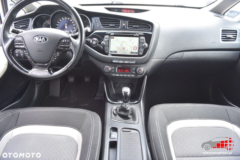 Kia Ceed - 22