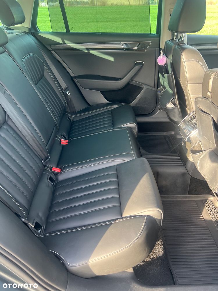 Skoda Superb 2.0 TDI 4x4 DSG Premium Edition - 21