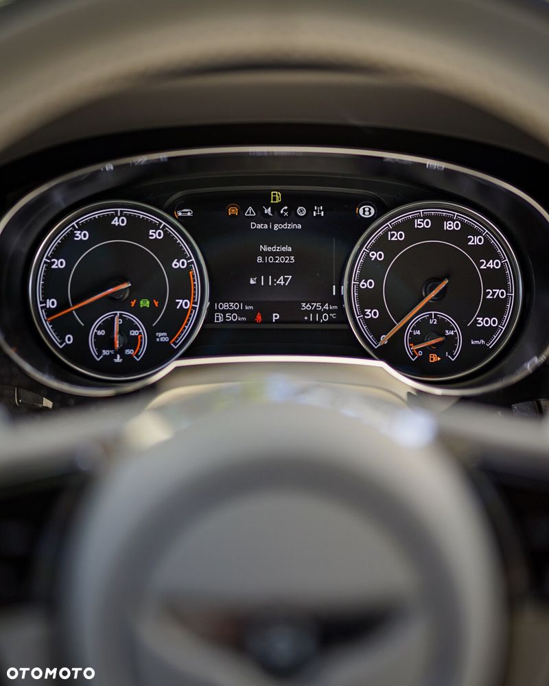 Bentley Bentayga W12 Mulliner - 21