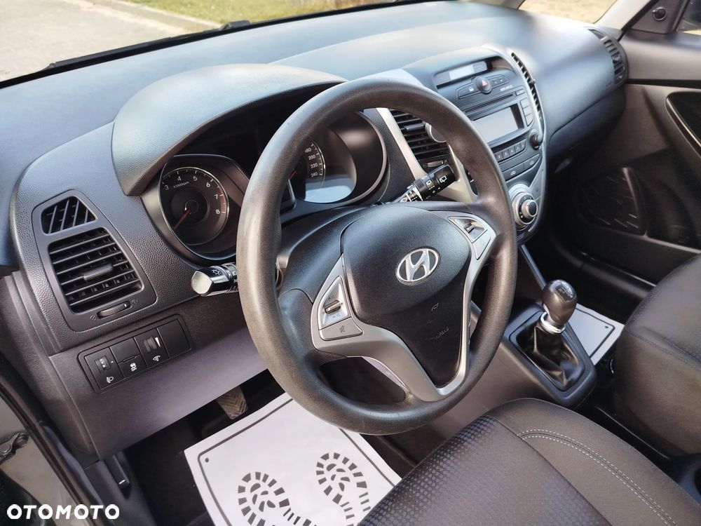 Hyundai ix20 1.4 blue YES Silver - 23