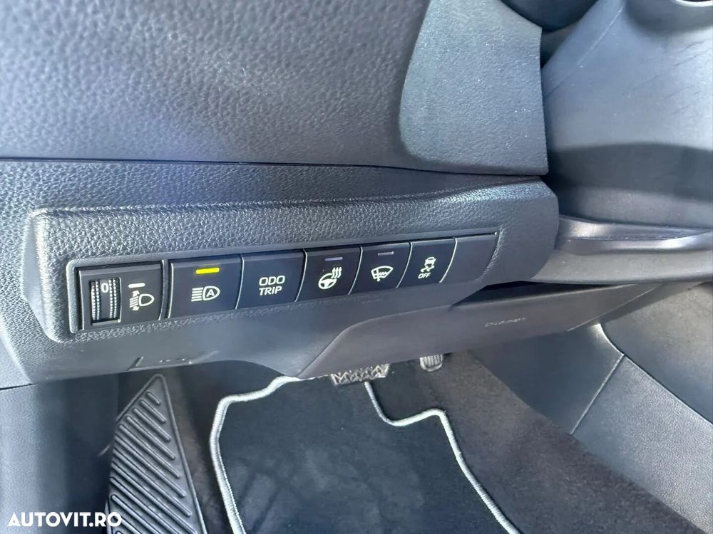 Toyota Corolla - 11