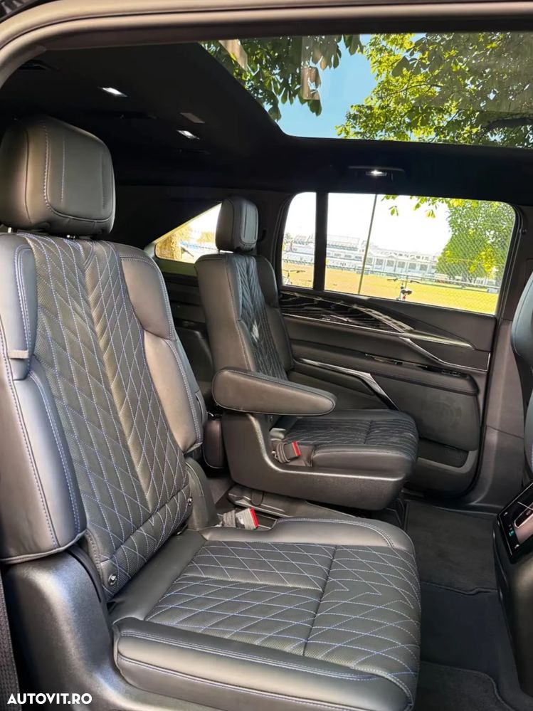 Cadillac Escalade - 14