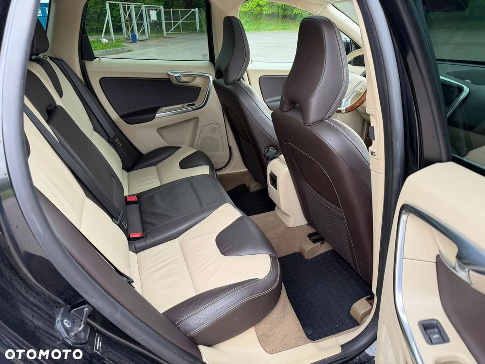 Volvo XC 60 T6 AWD Summum - 15