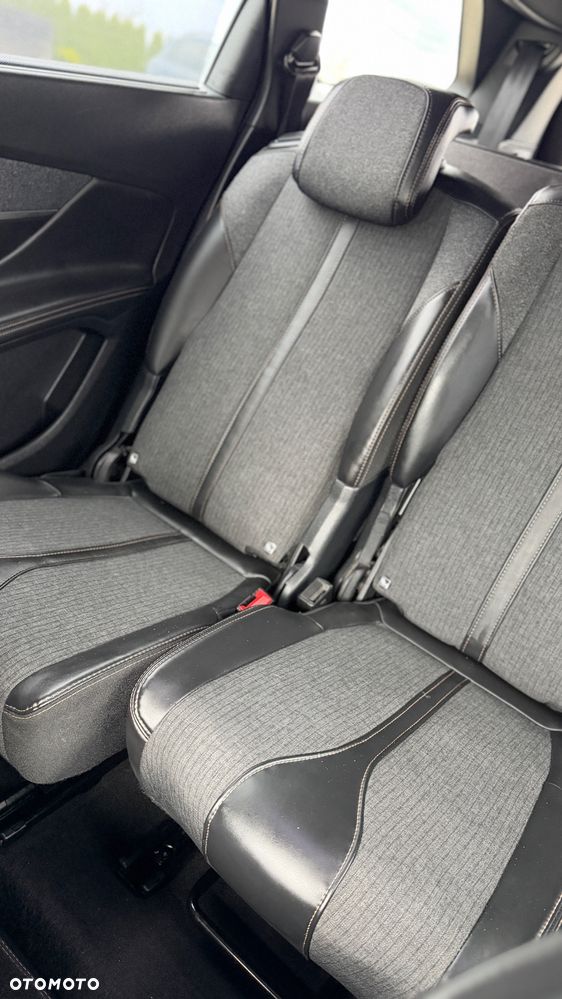 Peugeot 5008 1.6 BlueHDi Style 7os - 9