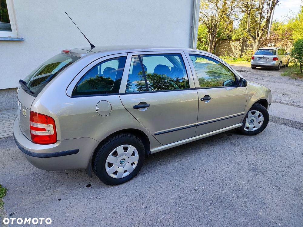 Skoda Fabia 1.2 12V Ambiente - 6
