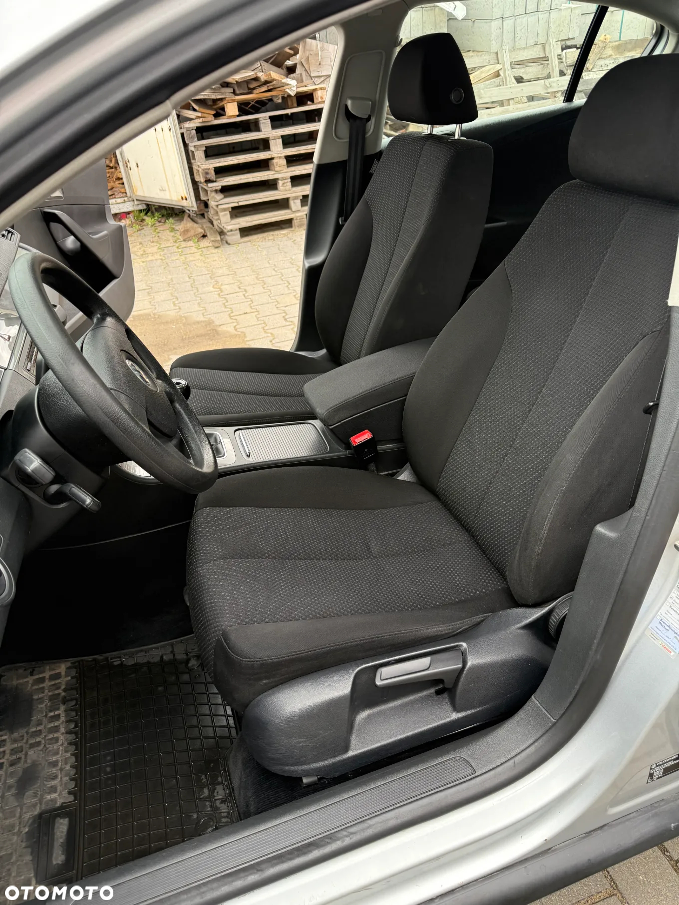 Volkswagen Passat - 16