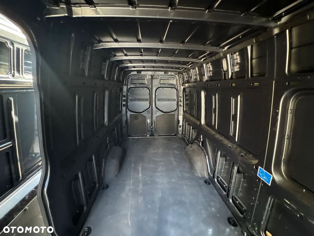 Mercedes-Benz Sprinter 319 Długi Select - 23