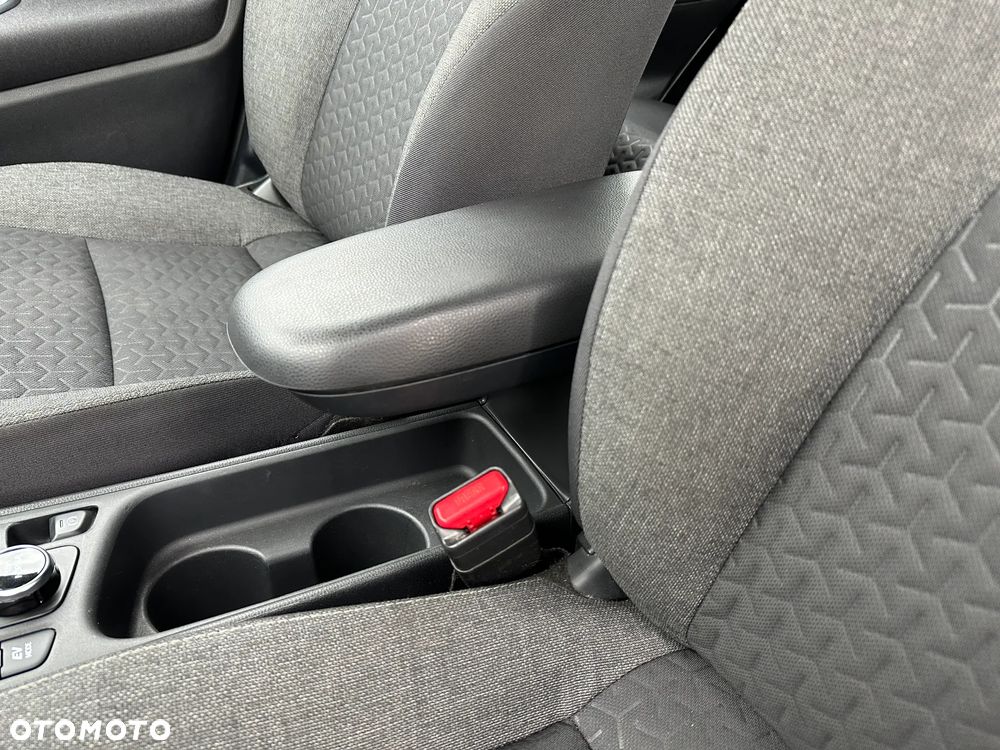 Toyota Yaris Cross Hybrid 1.5 Comfort AWD - 31