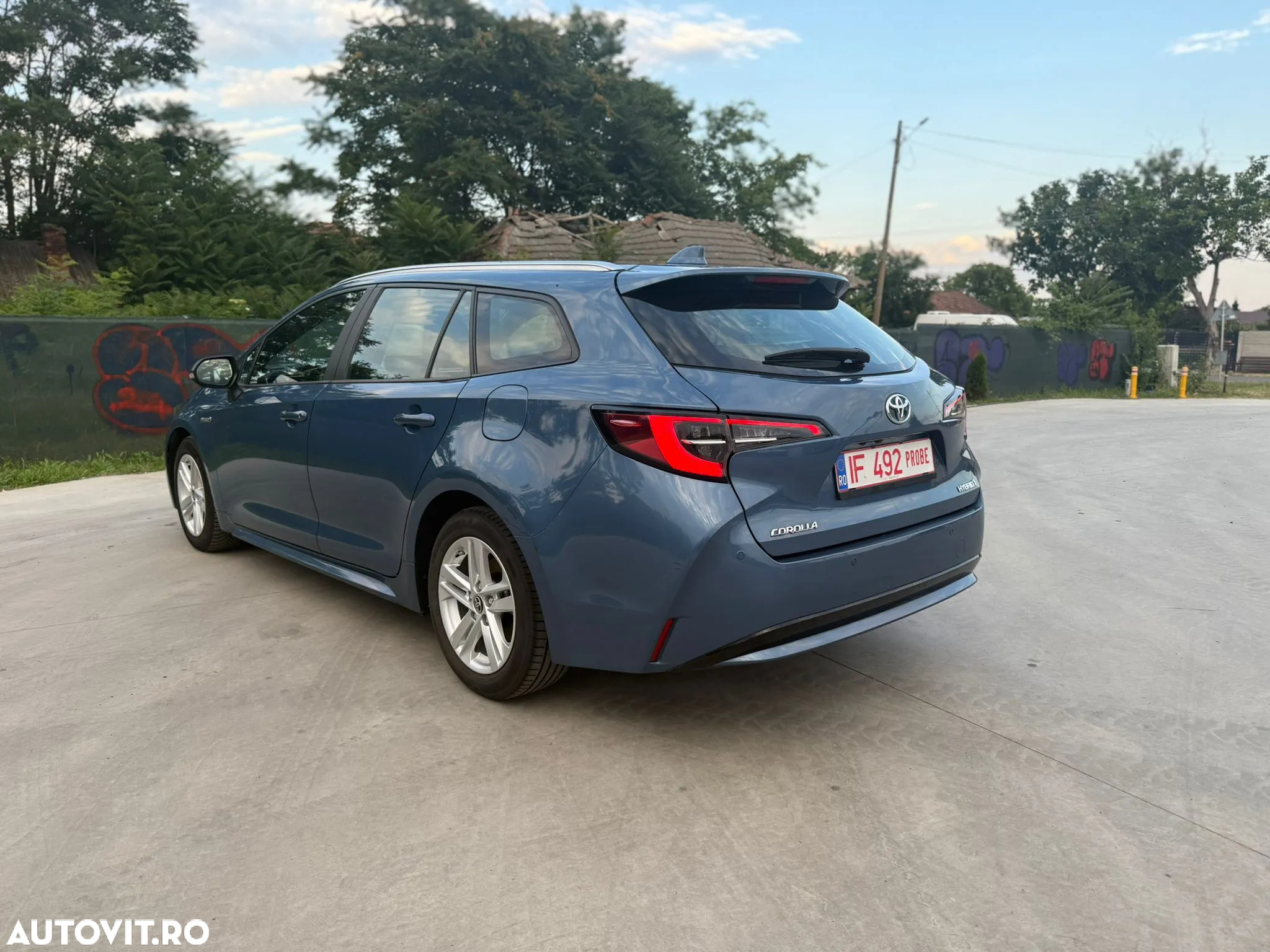 Toyota Corolla 1.8 HSD Dynamic GR Sport - 19