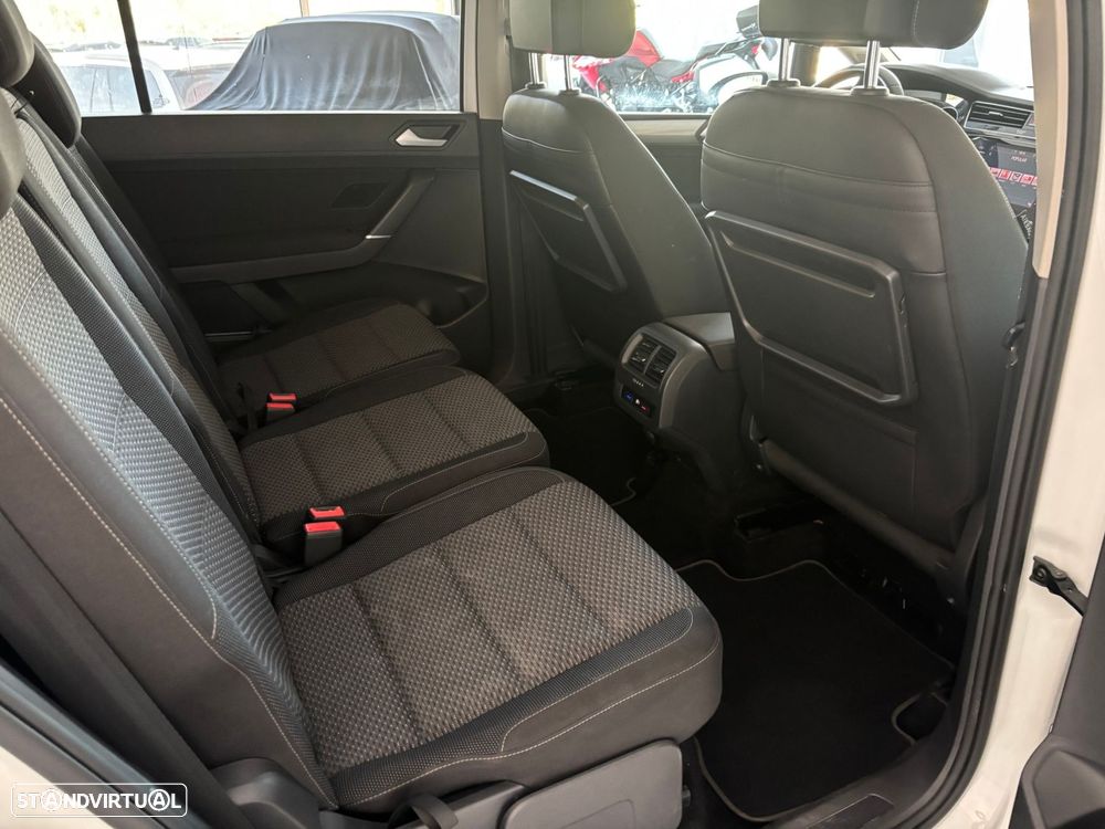 VW Touran 2.0 TDI Confortline - 12