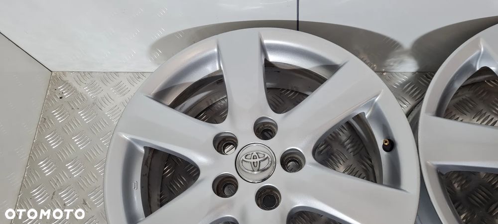 Toyota Rav4 III Felgi Aluminiowe 17 - 3