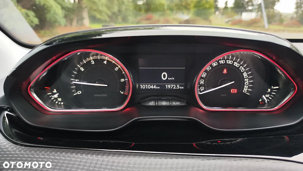 Peugeot 2008 1.2 PureTech GT Line S&S - 35
