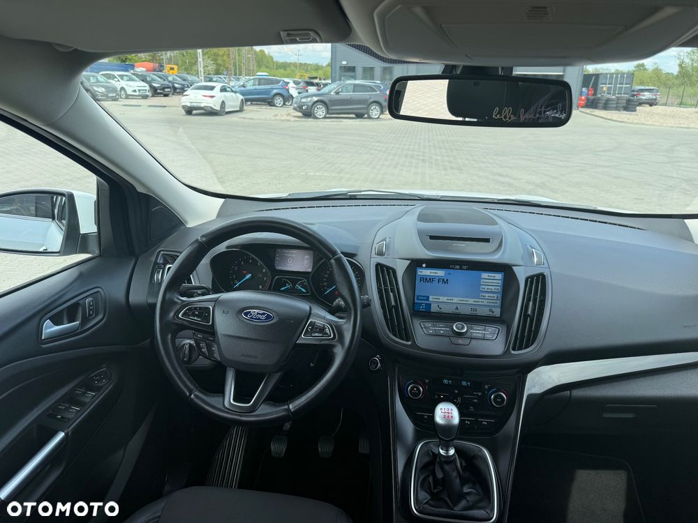 Ford Kuga 1.5 EcoBoost 2x4 Titanium - 18