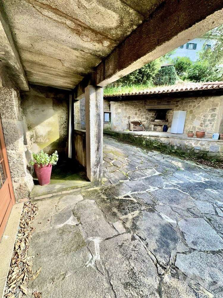 Casa / Villa T2 em Subportela, Deocriste e Portela Susã de 168 m2 - Grande imagem: 3/22