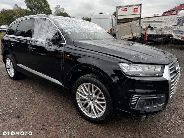 Audi Q7 e-tron 3.0 TDI Quattro Tiptr - 2