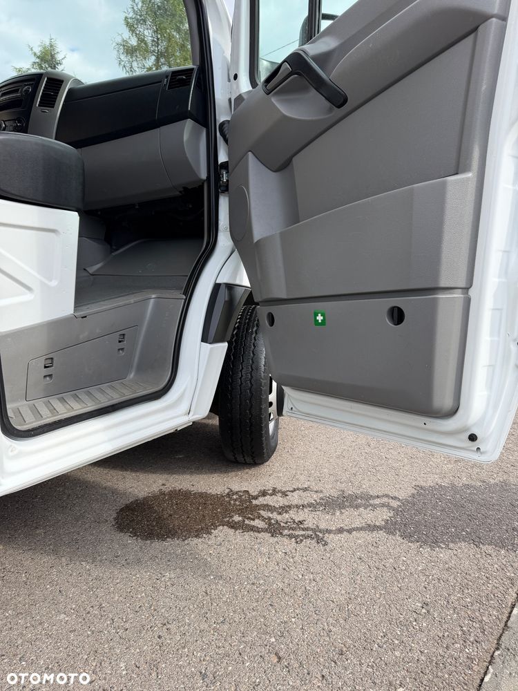 Mercedes-Benz Sprinter - 28